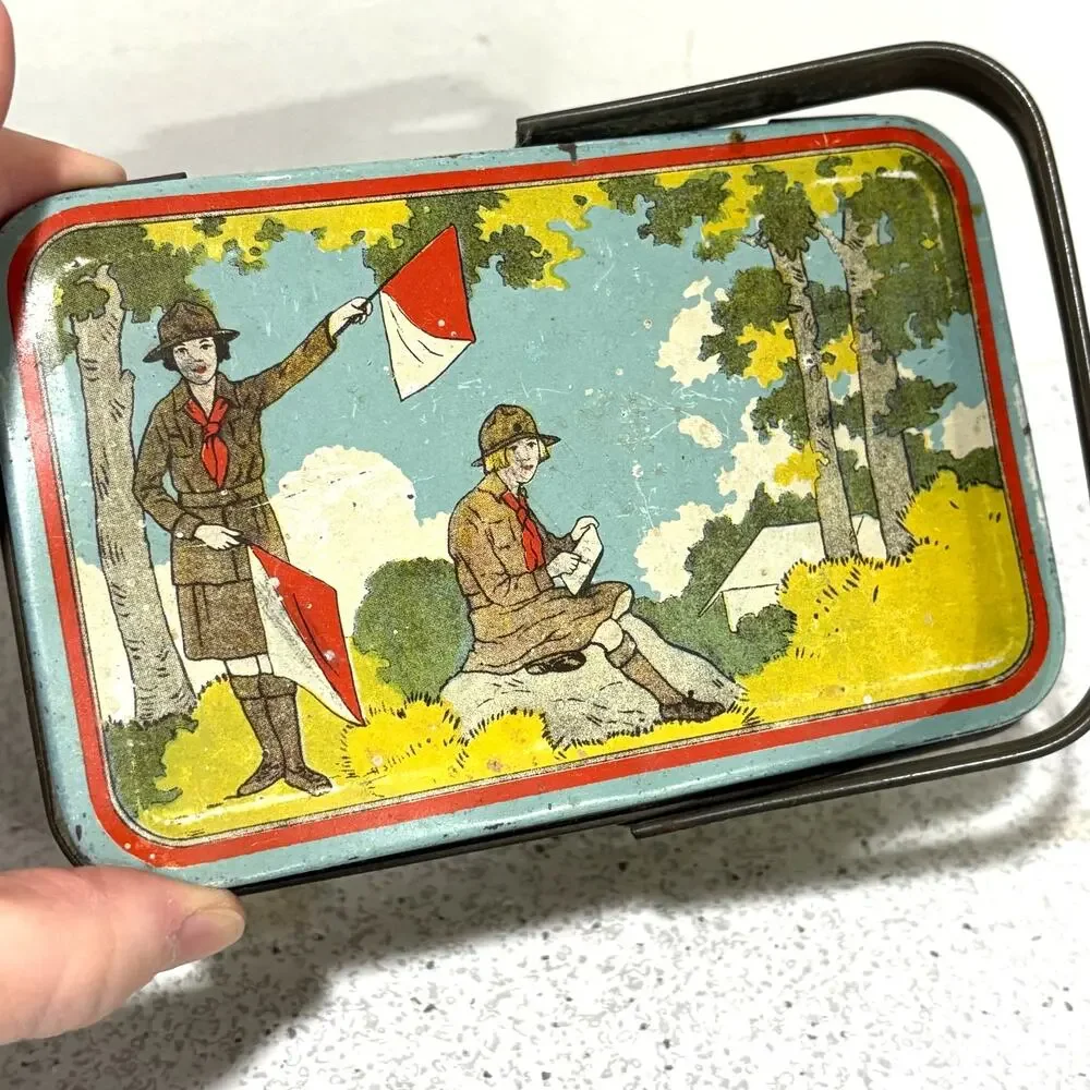 Vintage Girl Scouts metal tin lunch box top handle guides flags yellow blue